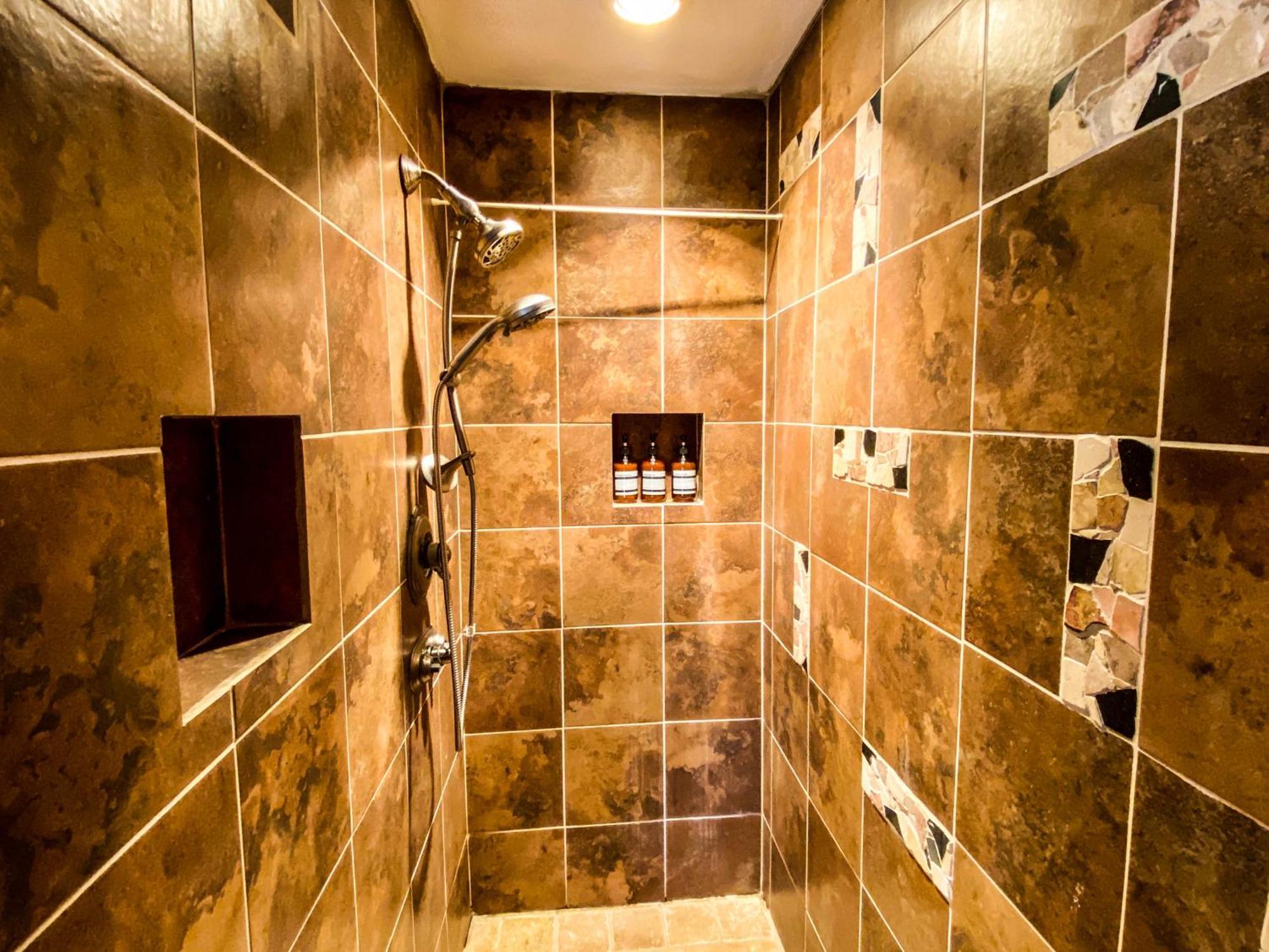 Mid-Century Vintage Brick Ranch Upstairs Guesthouse Sevierville Exteriér fotografie